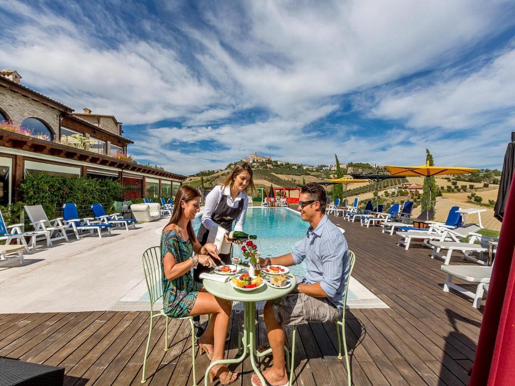 Agriturismo Il Sapore Della Luna Монтепрандоне Экстерьер фото